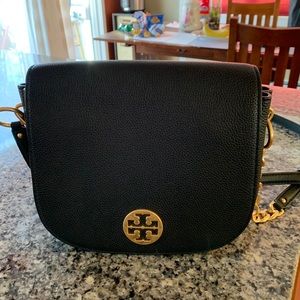 Crossbody leather handbag